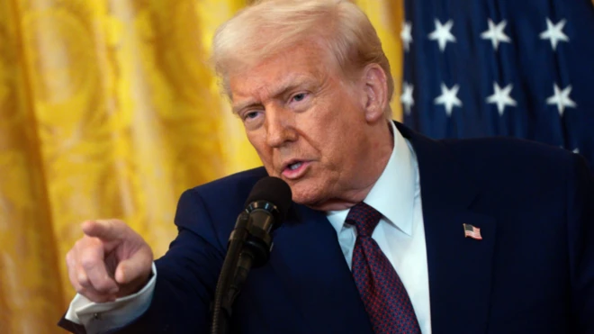 अमेरिकेनं भारतावर 27 ऑगस्टपासून 50 टक्के टॅरिफची घोषणा केली आहे. 