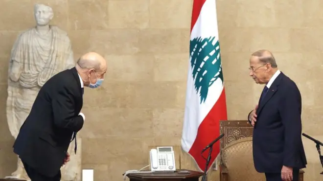 الرئيس اللبناني ميشيل عون أكد لوزير خارجية فرنسا جان إيف لودريان أن هناك أولوية قصوى لتشكيل حكومة جديدة