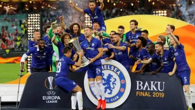 Wachezaji wa Chelsea wakisherehekea ushindi wao