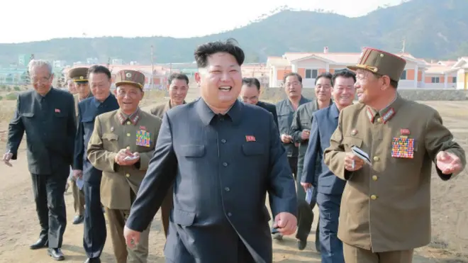 උතුරු කොරියානු නායක කිම් ජොන් අන්