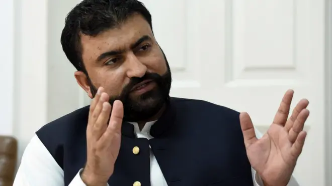 سنیچر کو میڈیا کے نمائندوں سے بات کرتے ہوئے بلوچستان کے وزیر داخلہ اور ن لیگ کے منحرف گروپ کے رہنما میر سرفراز بگٹی نے بتایا کہ وہ ایک نئی سیاسی جماعت بنانے جارہے ہیں۔