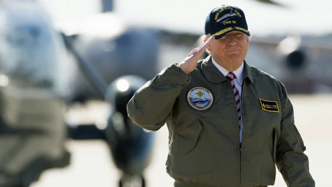 Президент США Дональд Трамп на авиабазе Лэнгли 2 марта 2017 года