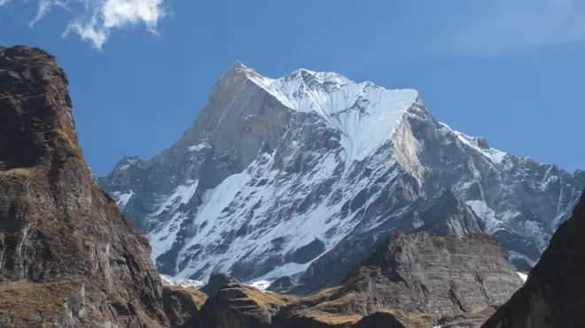 माछापुच्छ्रे हिमाल