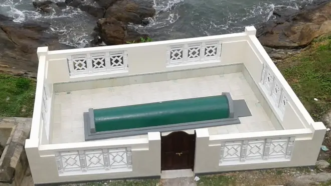 පිළිසකර කෙරුණ සාන්තුවරයාගේ සොහොන