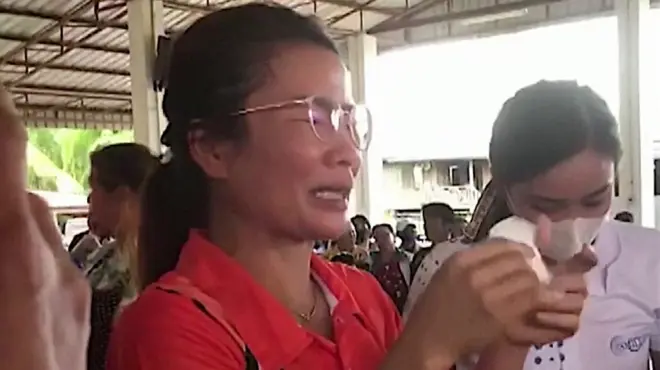 "أطلق النار على الباب بينما كان الأطفال نائمين"