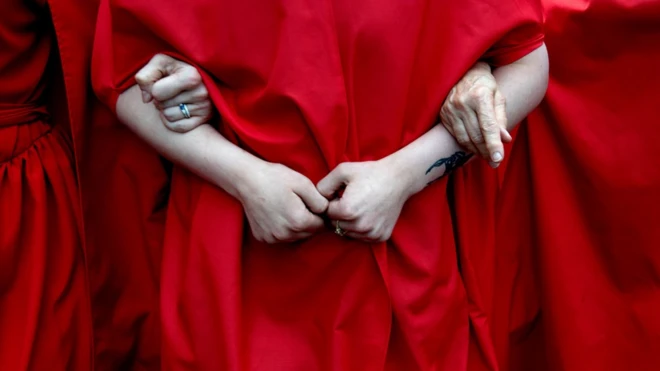 В США отменено конституционное право на аборт. Как реагировали люди по всей стране