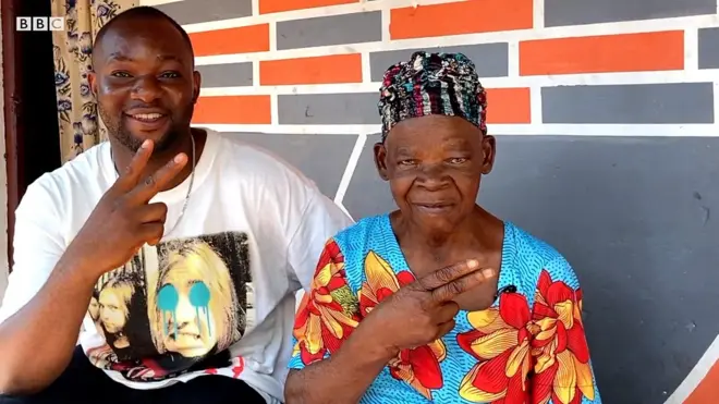 Mama Social na nwanwa ya