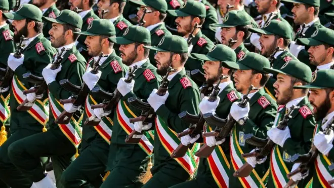 رژه نیروهای سپاه