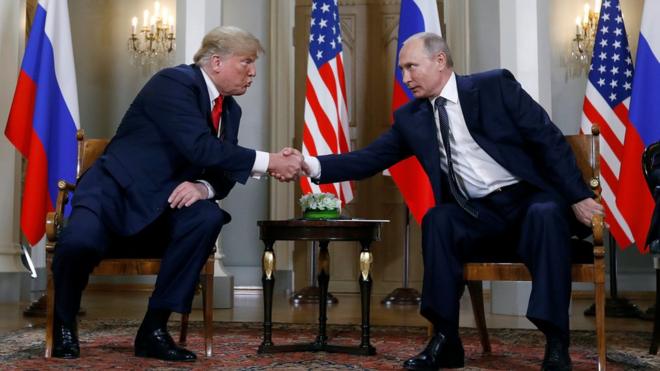 Трамп и Путин рукопожатие