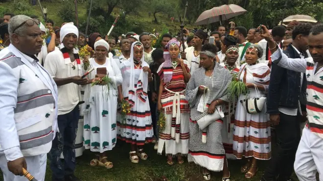 Namoota tasgabbiin dhaabbatanii mul'atan