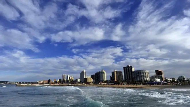 Durban na very popular city wey pipo all over di world dey come to for holiday