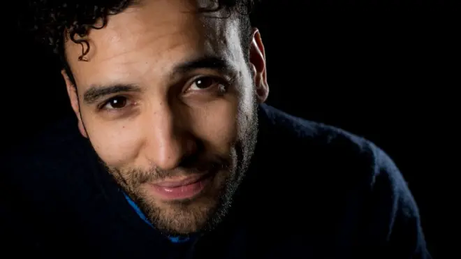 مروان كنزاري الذي يؤدي دور أشرف مروان