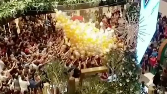 مصابون بينهم أطفال في تدافع لنيل جوائز في سيدني