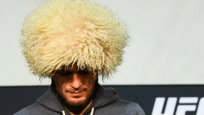 После боя Хабиб Нурмагомедов принес извинения за свое поведение