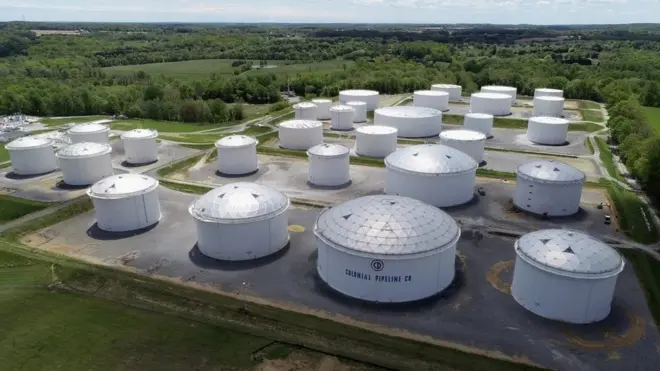 Проблеми трубопроводу викликали труднощі з паливом і підвищення цін