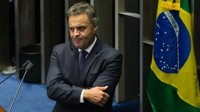 Aécio ficou afastado por um mês e meio do Senado