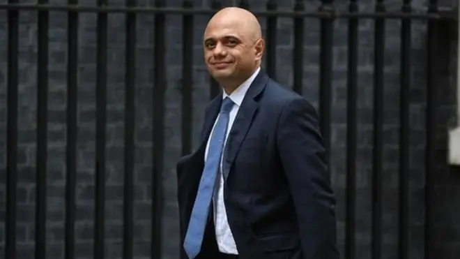 ساجد جاويد قال إنه تأثر شخصيا بقضية المهاجرين لأنه من عائلة مهاجرة