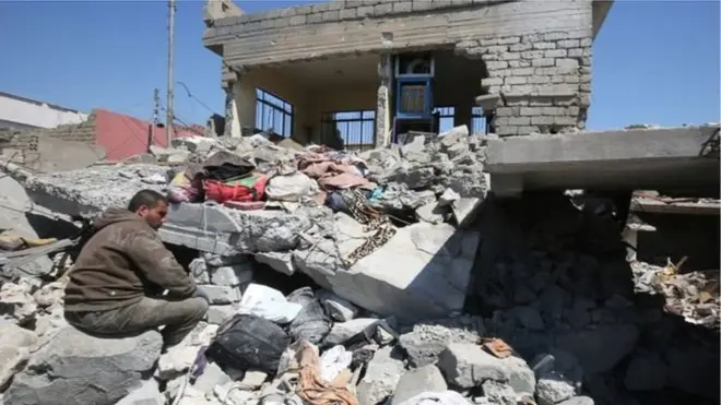 جدیدہ میں منہدم عمارتوں سے درجنوں لاشیں برآمد ہوئی ہیں