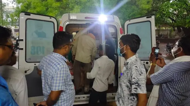 मध्यप्रदेश में आदिवासी महिला को ज़िंदा जलाने की कोशिश