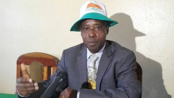 Icegere c'umukuru wa Sahwanya FRODEBU, Leonce Ngendakumana, avuga ko umugambwe uri kubutegetsi wihereranye kuvugurura ibwirizwa s