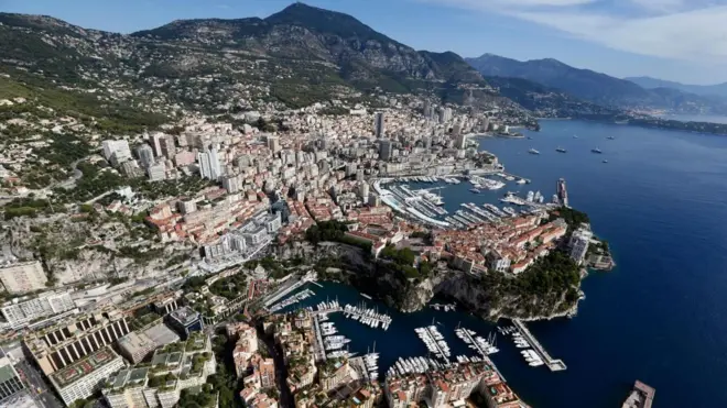 Hơn 30% của tổng số khoảng 38.000 cư dân Monaco là triệu phú