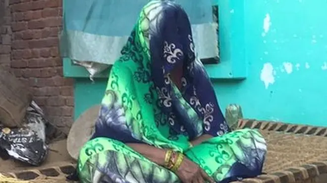 हाथरस में दलित परिवार