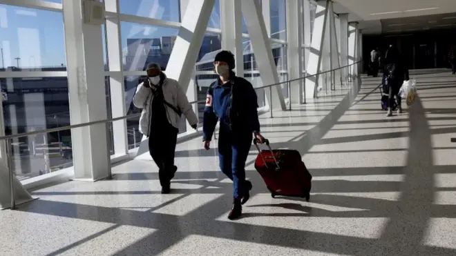 Passengers for New York City JFK airport. Photo: November 2021