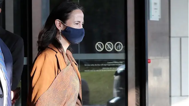 에브릴 헤인스 미 국가정보국(DNI) 국장이 13일 오전 서울의 한 호텔에서 방한 이틀째 일정을 소화하기 위해 차량으로 이동하고 있다