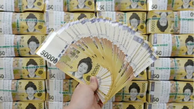 탈북민들이 월평균 임금으로 227만원을 받는 것으로 조사됐다