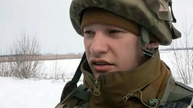 El teniente Yevgen Gromadsky, de 21 años de edad, pertenece a la séptima generación de militares en su familia.