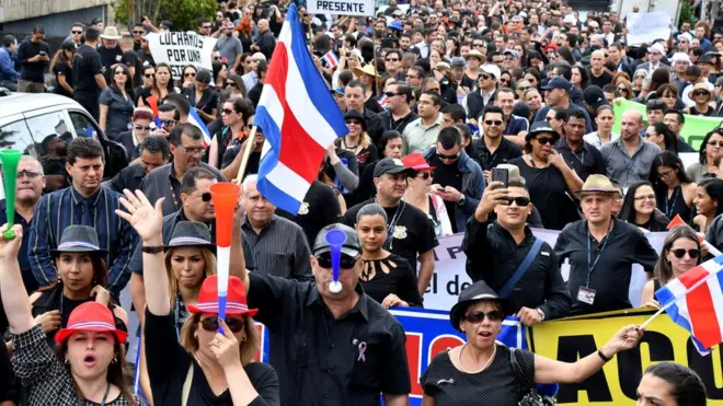 Gremios como los de los empleados judiciales se han manifestado recientemente para defender sus pensiones.