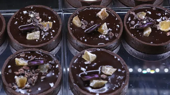 الشوكولاتة "تنظم ضربات القلب"