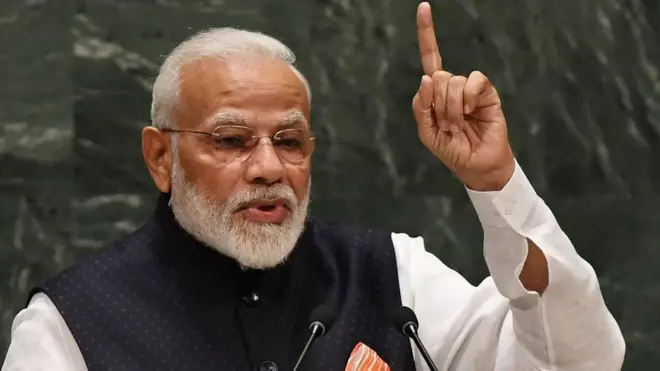 नरेंद्र मोदी