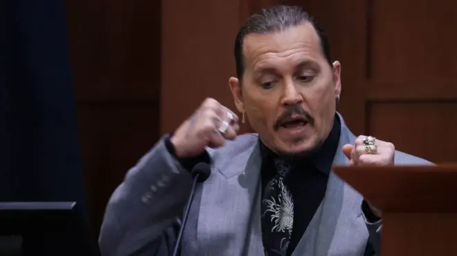 Amber Heard Johnny Depp davası fotoğrafı