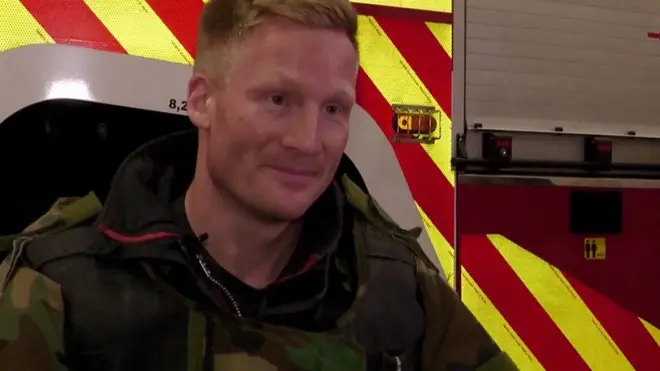 Вместо Таиланда - в Украину. Как немецкий пожарный стал тушить огонь в Харькове