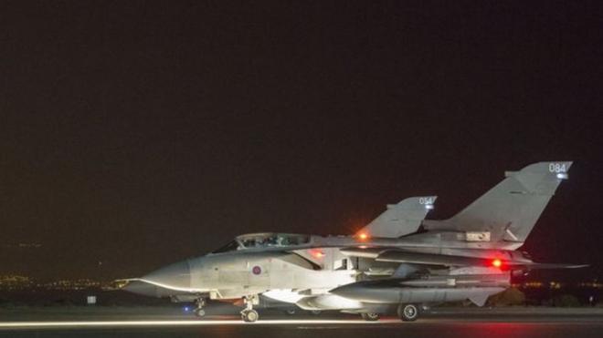 أربع طائرات تورنيدو بريطانية شاركت في الضربة الجوية بسوريا