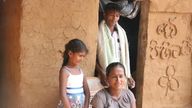 පොලිස් පහරදීම