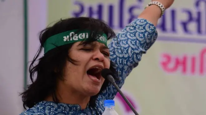 आदीवासी और दलित समुदाय की औरतों के सरोकारों पर साल 2015 में छोटा उदयपुर में बैठक