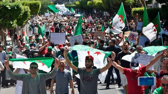 الحراك الشعبي في الجزائر