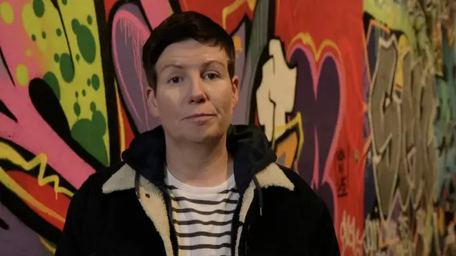 تقول كلير مولالي إن مستوى الاتصال الإلكتروني للعديد من العاملين في المنزل غير صحي