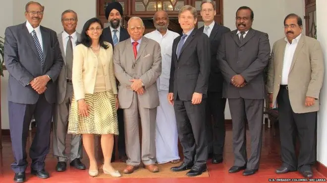 යෝජිත ආණ්ඩුක්‍රම ව්‍යවස්ථාව සහ එක්සත් ජාතීන්ගේ මානව හිමිකම් යෝජනාව සම්බන්ධයෙන් ඇමරිකානු සහකාර රාජ්‍ය ලේකම්වරුන් දෙමළ ජාතික සන්ධානය හා සාකච්ඡා කළ බව පාර්ලිමේන්තු මන්ත්‍රී එම්ඒ සුමන්දිරන් පවසයි.