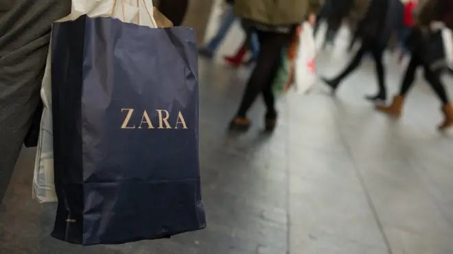 Los mensajes se encontraron en varias tiendas de Zara en Estambul.