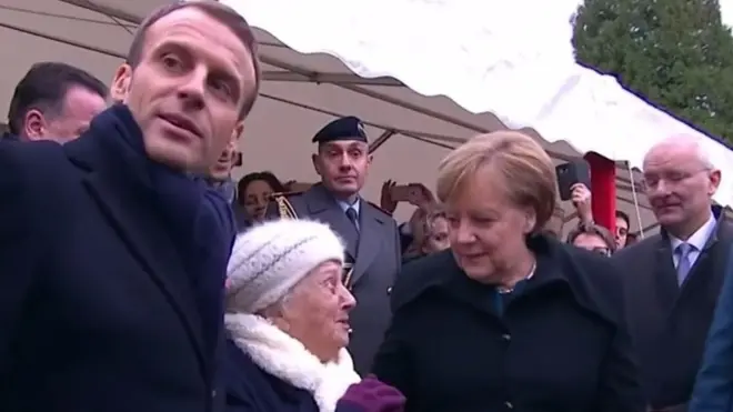 Бабуся переплутала Ангелу Меркель із Бріжит Макрон