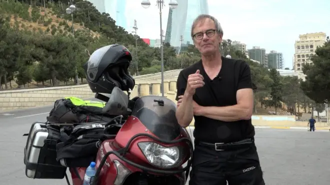 66 yaşlı Frederik Bruins Hollandiyanın kiçik Leyden şəhərindəndir.