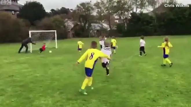 Шестирічний Осіан у житті вперше стояв на воротах