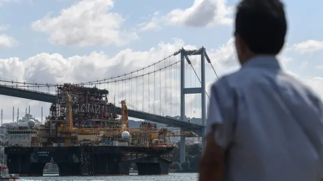 Türkiye İstatistik Kurumu'nun (TÜİK) bugün açıkladığı verilere göre Türkiye ekonomisi birinci çeyrekte bir önceki yılın aynı dönemine yüzde 4,5 büyüdü.