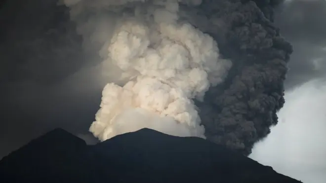 Вулкан Агунг