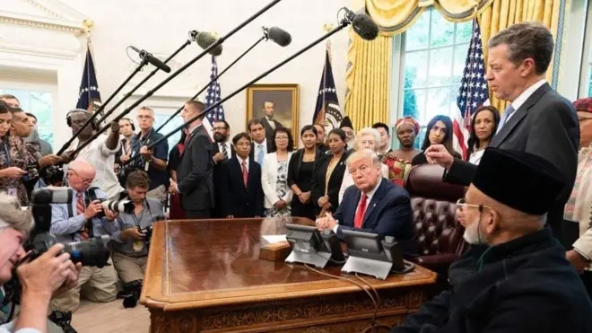 Mục sư A Ga trong một dịp diện kiến cựu Tổng thống Mỹ Donald Trump tại phòng bầu dục để trình bày về tình hình nhân quyền VN