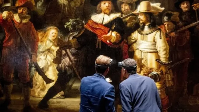 По данным музея, ежегодно посмотреть на "Ночной дозор" приходит около 2 млн человек