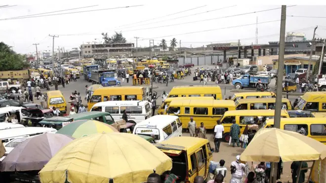 Ọtụtụ ndị na-eme njem na-aga Ojota ịbanye ụgbọala na-aga ebe dị icheiche